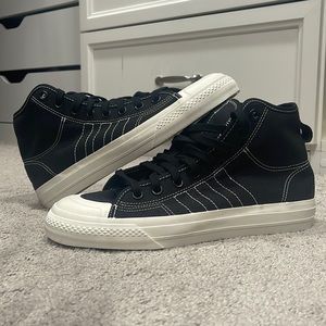 adidas gazelle silver green womens Y-3 Nizza Hi Sneakers BLACK